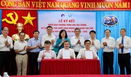 Bộ trưởng Đ&#224;o Hồng Lan: L&#224;m tốt c&#244;ng t&#225;c y tế tại đặc khu C&#244;n Đảo l&#224; thể hiện đền ơn đ&#225;p nghĩa, tri &#226;n thiết thực
