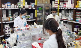 Ng&#224;y Dược sĩ thế giới: Nghĩ về sức khỏe, h&#227;y nghĩ đến dược sĩ: Vị thế mới của ng&#224;nh dược Việt Nam