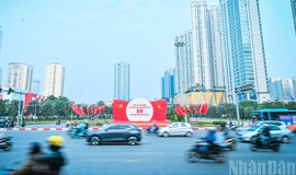 Thủ đô Hà Nội rực rỡ đón chào Đại hội XIV của Đảng