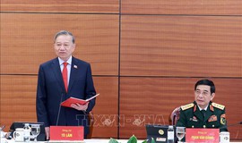 Đại biểu thảo luận các văn kiện Đại hội Đảng XIV của Đảng