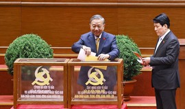 Hình ảnh bầu Ban Chấp hành Trung ương Đảng khóa XIV