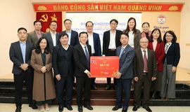 Thứ trưởng Nguyễn Tri Thức thăm, làm việc và chúc Tết Viện Kiểm nghiệm thuốc Trung ương