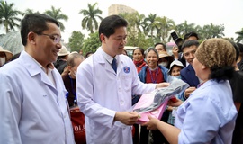 Chuyến xe yêu thương - món quà đặc biệt tặng người bệnh ung thư về quê đón Tết