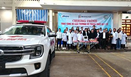 Những ngày giáp Tết, Mù Cang Chải tiếp nhận xe cứu thương