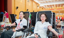Bác sĩ kỷ niệm Ngày Thầy thuốc Việt Nam bằng nghĩa cử hiến máu  cứu người