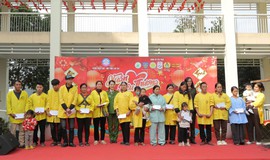 Đem Tết sớm đến bệnh viện