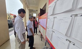 ‘Đi từng ngõ, gõ từng nhà’ để đảm bảo quyền lợi cử tri trước ngày hội lớn tại Thanh Hóa