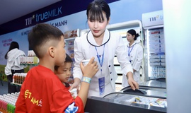 Đông đảo người dân tham gia thăm khám, trải nghiệm tại Ngày Sức khỏe toàn dân 7/4