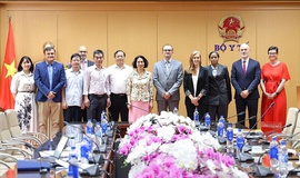 Thứ trưởng Nguyễn Thị Liên Hương tiếp, làm việc với đoàn công tác Nhóm phụ trách Quốc gia của Quỹ Toàn cầu