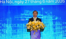 Thứ trưởng Bộ Y tế Trần Văn Thuấn: Thành công của phẫu thuật robot phải được đo bằng hiệu quả điều trị
