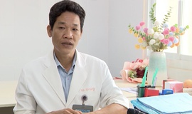 Trò chuyện với 'phù thủy' vi phẫu Võ Thái Trung: Sau ‘bão’ tôi vẫn chọn đứng trong phòng mổ