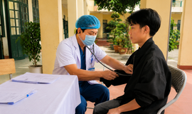 Bác sĩ Giàng A Sếnh: Hành trình giữ sự sống ở Si Ma Cai