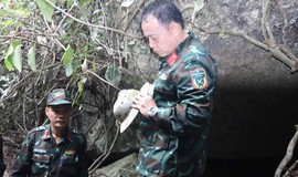 Tìm thấy thêm một hài cốt liệt sĩ cùng nhiều di vật tại hang Đá Sập