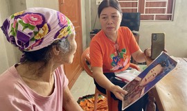 Cô giáo người Tày tới miền 'đất lửa' lần tìm manh mối về người bố liệt sĩ