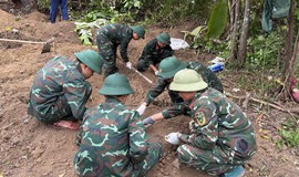 Phát hiện 4 hài cốt liệt sĩ cùng nhiều di vật gần Thành cổ Quảng Trị
