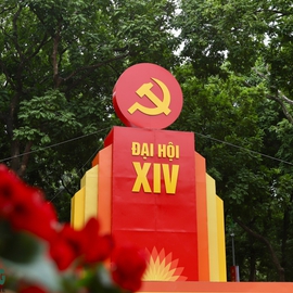 Niềm tin dân tộc trong thời khắc bản lề