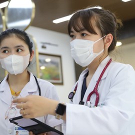 Tuyển sinh y dược 2026: Mở rộng cánh cửa nhưng không dễ dàng