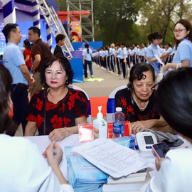 Ngày sức khoẻ toàn dân 7/4: Chăm sóc sức khỏe không nên bắt đầu từ bệnh viện