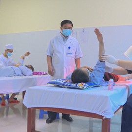 Đào tạo bác sĩ chuyên khoa y học cổ truyền cần một cách thiết kế riêng