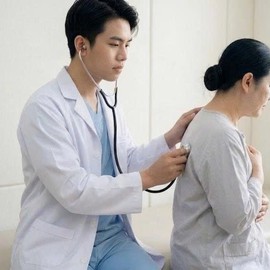 Những nhịp thở bất an của người bệnh và bài học về sự lắng nghe của thầy thuốc 