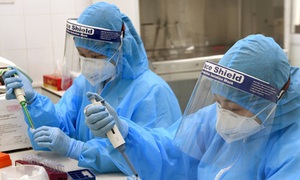 Ngày 4/12: Gần 14.000 ca mắc COVID-19, trong đó 8.402 ca cộng đồng