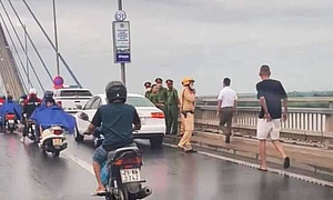Xác định danh tính người đàn ông tử vong bỏ lại xe Audi trên cầu Nhật Tân 