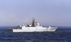 Hai tàu chiến Nga ghé cảng Venezuela