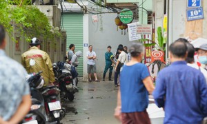 Nhân chứng vụ cháy khiến 5 người trong 1 gia đình tử vong: Dùng mấy chục bình cứu hỏa nhưng không dập được vì cháy quá to
