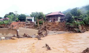 Cảnh báo lũ quét, sạt lở đất ở Huế và Đà Nẵng