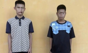 Mâu thuẫn trên Facebook, hai thiếu niên dùng hung khí gây thương tích