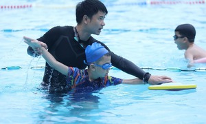 Bộ GD-ĐT lần đầu tiên ban hành chương trình dạy bơi an toàn cho học sinh