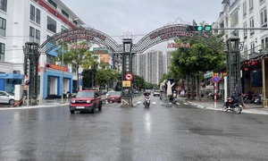 Hà Nội: Hình ảnh lạ thường tại 'ốc đảo An Khánh' sau mưa lớn