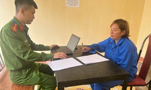 Dụ dỗ bé gái 14 tuổi bán dâm, nhóm đối tượng bị khởi tố