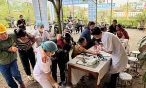 Diễn tập xử trí tình huống đám cưới ở Nghệ An có hơn 100 người tham dự xảy ra ngộ độc thực phẩm