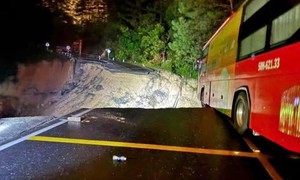 Đèo Mimosa đứt gãy 70m mặt đường, Lâm Đồng công bố tình huống khẩn cấp