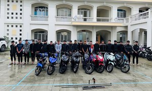 Hơn 20 thanh thiếu niên mang hung khí náo loạn Đà Nẵng lúc nửa đêm, 6 người bị tạm giam