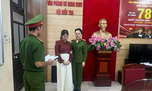 Thủ đoạn chiếm đoạt gần 1 tỷ đồng của nguyên phó giám đốc phòng giao dịch ngân hàng