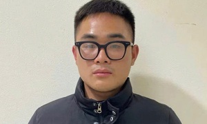 Tạm giữ hình sự đối tượng đánh bất tỉnh người đàn ông sau va chạm giao thông