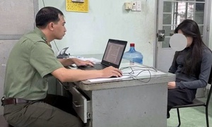 Cảnh cáo một phụ nữ đăng tin sai sự thật về mưa lũ ở Hòa Thịnh