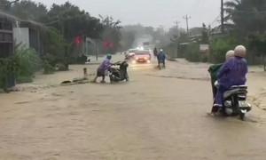 Bão số 15 di chuyển chậm nhưng thời gian hoạt động rất dài