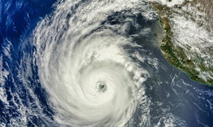 Bão Kalmaegi mạnh lên, đe dọa Philippines