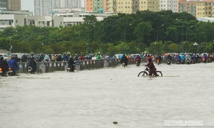 Bão số 13 sẽ rất mạnh, có thể xảy ra dông lốc trước bão