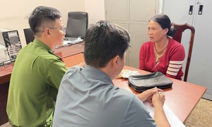 Bắt ‘nữ quái’ cướp giật tài sản của cụ ông bán vé số