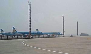 Bão số 13 diễn biến phức tạp, tạm dừng hoạt động 6 sân bay