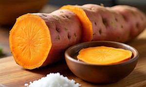 Ăn khoai lang đ&#250;ng c&#225;ch: B&#237; quyết giảm c&#226;n an to&#224;n v&#224; tăng cường sức khỏe