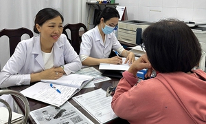 Đồng Nai: Quyết t&#226;m kiểm so&#225;t dịch HIV/AIDS, giữ vững th&#224;nh quả 90-90-95