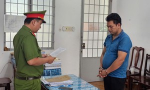 Bắt gã đàn ông dụ dỗ bé gái 13 tuổi quan hệ tình dục