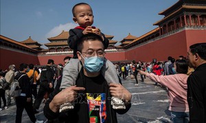 Trung Quốc trả toàn bộ chi phí sinh con để ngăn khủng hoảng dân số