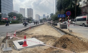 Hà Nội: Xén vỉa hè, di dời cây xanh mở rộng nút giao Lê Văn Lương - Hoàng Minh Giám