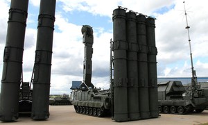 Ukraine tấn công hệ thống phòng không S-300V4 hiếm có của Nga